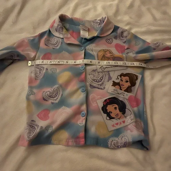 Disney Princess toddler pajama top. Rapunzel, Belle and Snow White. Very soft - Picture 4 of 8